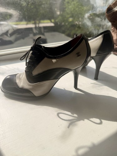 Vintage chanel black cream - vintage,
